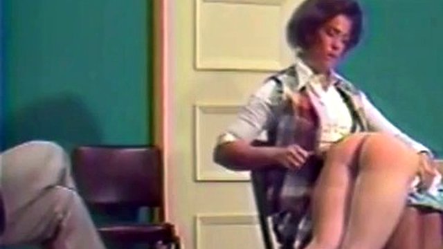 Vintage Spanking (bubble butt)