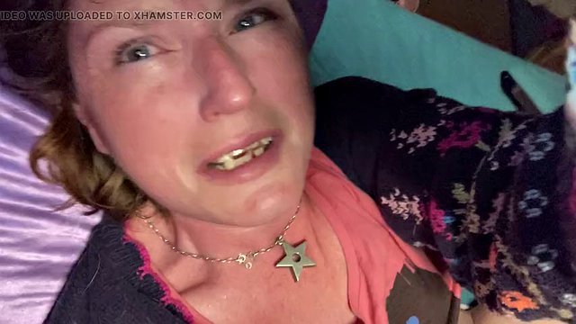 Mom's golden nectar keeps cumming and cumming as she jerks off for the first time at 40!