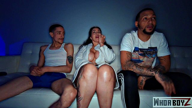 Queen Rogue Fucks Stepdaughters