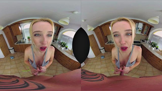 blondynka w kuchni: obciąganie, kowbojka i misjonarskie porno VR