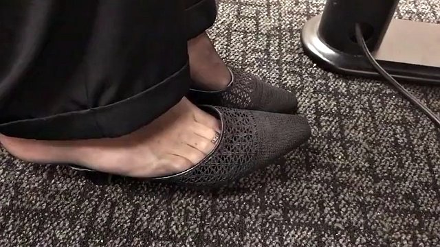 Granny feet in nylons