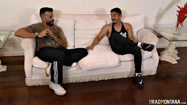 Hot Pamela Santos gives ass in dp
