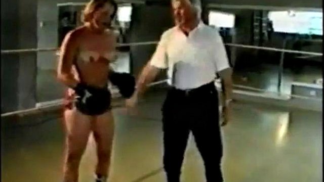 Topless Boxing LG01 - Trading Boxing Videos