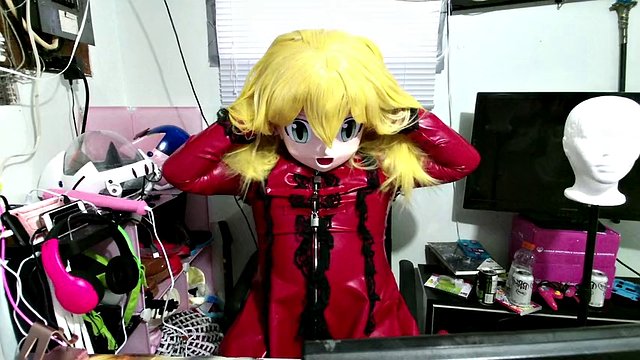 Kigurumi in latex, sissy maid breath play and vibrator
