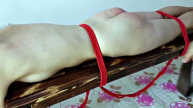 Chinese Spanking L28