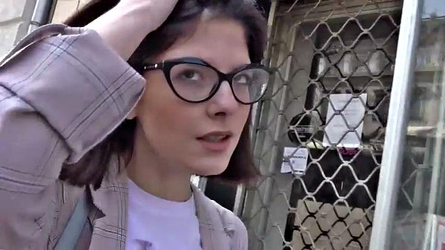 College Teen Sara Talk to Deep Anal Casting