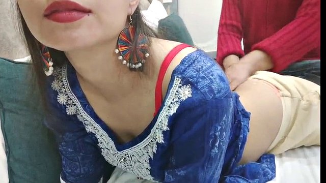 Real Indiano Desi Punjabi O ajudante da mamãe tesão (filho da madrasta) faz roleplay de sexo com Punjabi hd audio xxx