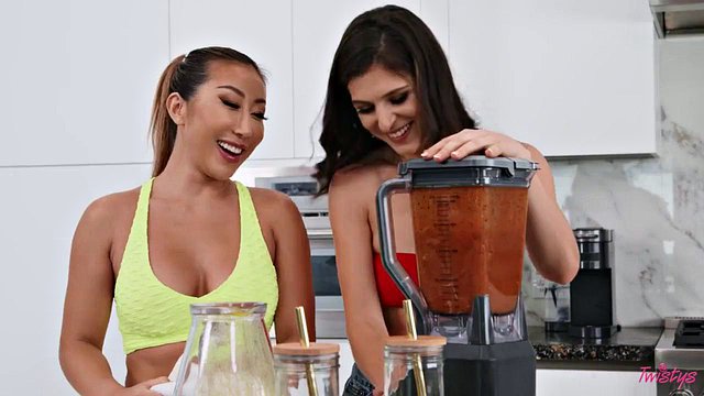 Leah Gotti and Nicole Doshi's Close-Up Yoga Masturbation