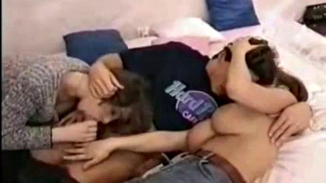 Short hair german Hottie with big tits: Blowjob, Babe & Brunette Porn