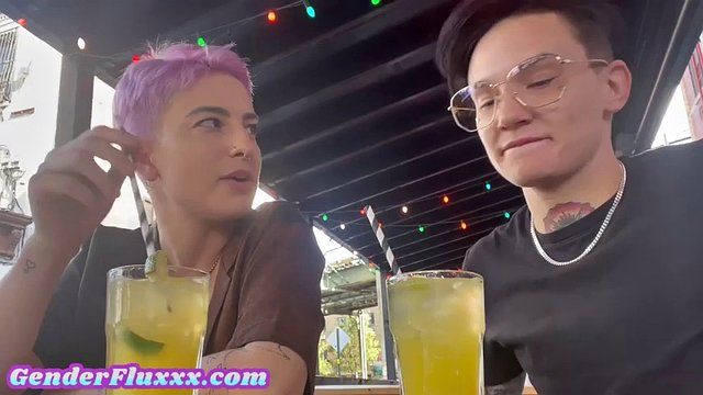 Tattooed queer licks and fingers girlfriend at home in private video