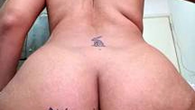 Bunnys_world: porno con tette grandi, culi grandi e pompini