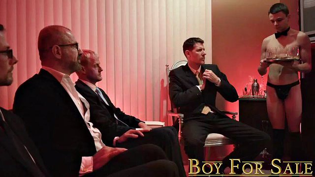 THE BOY AUSTIN chapter 5 - The Party Favor