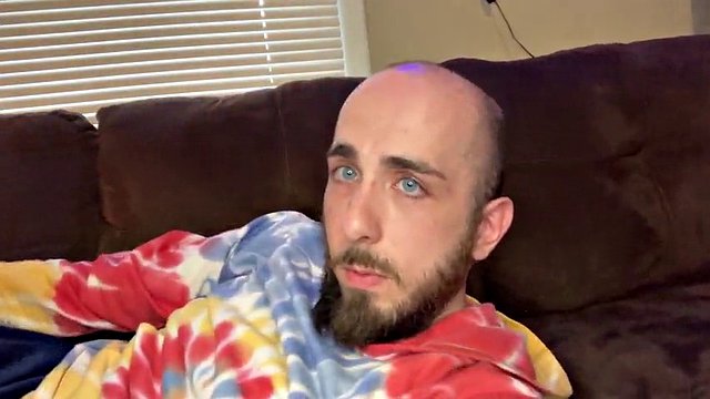 Just Fuckin' Around - all-natural uncut dude Charles Dickenballs strips and has casual chat show on the couch (English captions)