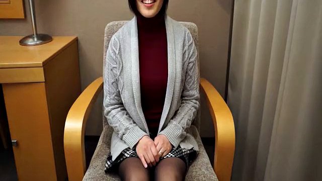 M819G08 A seemingly neat young wife who applied for AV via the Internet! - Libido metamorphosis SEX who is not satisfied with her husband's SEX from the first year of marriage and drowns in cheating SEX!