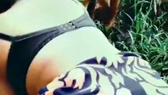 Aunty fucked hard behind the house on the street