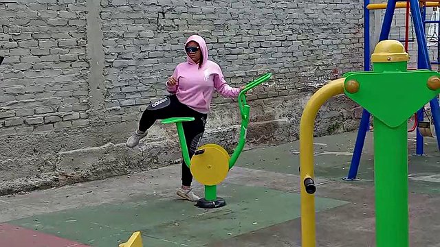 Eu faço um vídeo para mostrar ao meu meio -irmão como eu foda meu vizinho