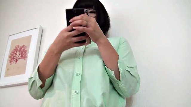 Plump x F Cup x Lethargic After 3 Months Married - Countryside Butterface Housewife Shoots Porn! Take Off the Condom for a Cream