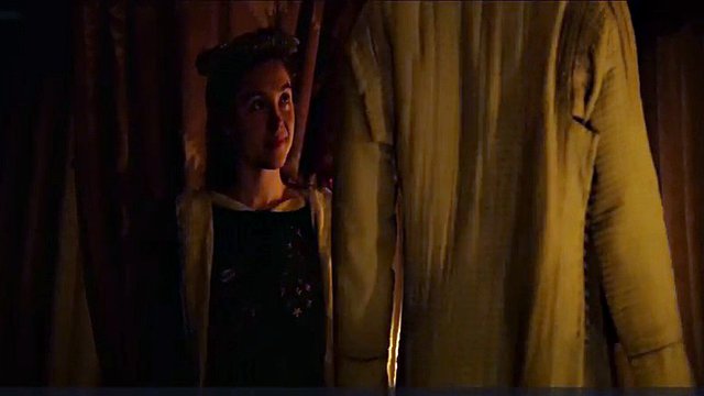 Florence Pugh nude & perky nipples
