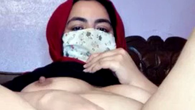 Hijab babe