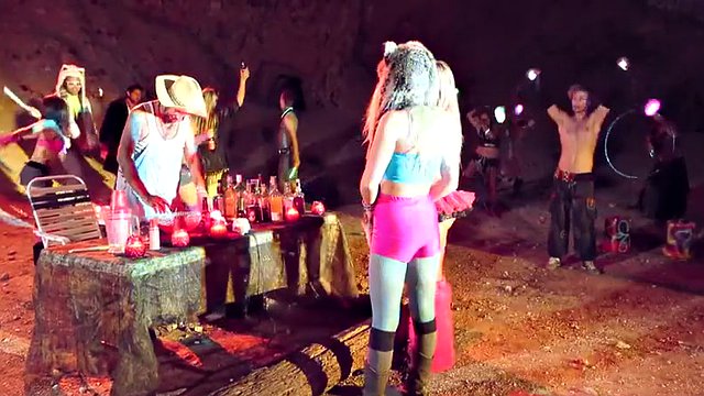 Hillbilly fucks a horny blonde cowgirl an outdoor party