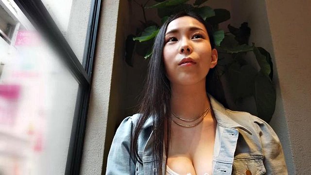 Mi novia quiere sexo: mamada, perrito y porno asiático
