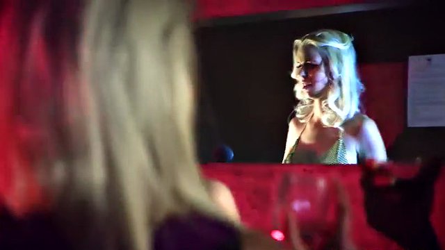 Smoking hot blonde babe can not stop to eat his big dong