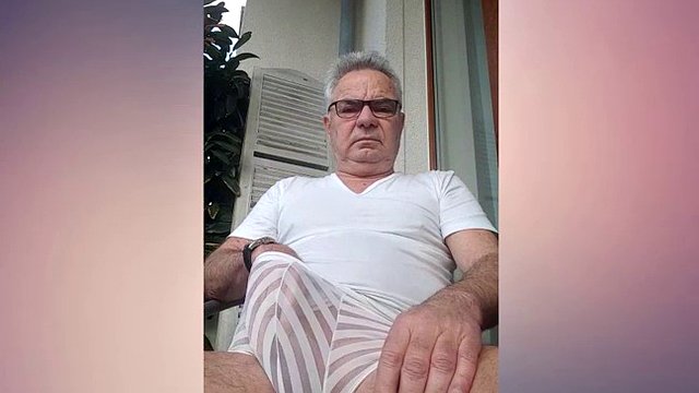 69 yo Bi man from Germany