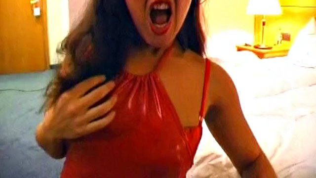 Curvy whore from Germany shaving her pussy before amazing masturbation