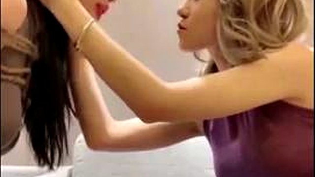 BDSM lesbico cinese