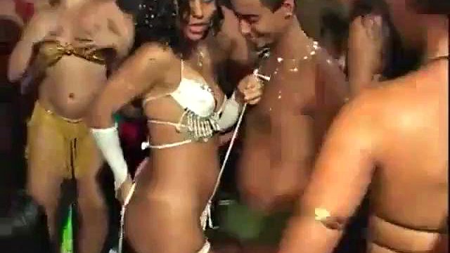 Wife in the whoring Rio de Janeiro Carnival ft. Andreia Lyra: Doggy, Babe & Stripchat Porn