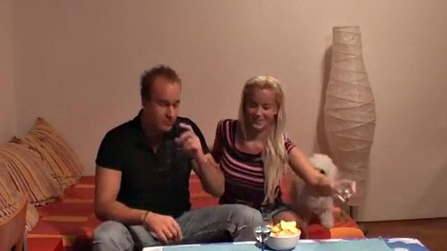 Amateurmädchen neckt Session