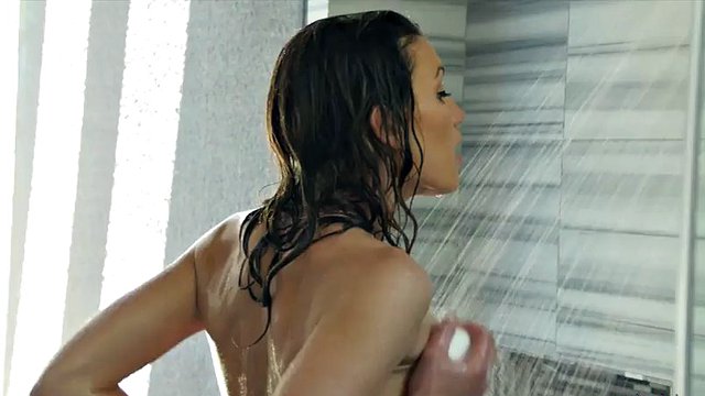 Erotic shower sex with a stunningly hot girl