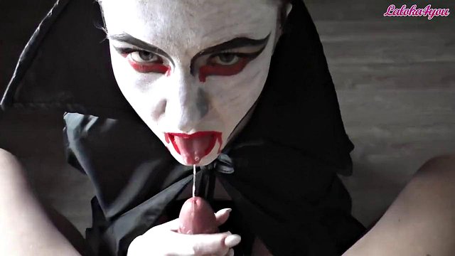 Vampire girl passionate sucks big cock to cum in mouth