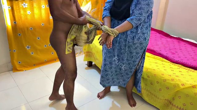 Palestinian 55y Old Muslim Huge Ass & Huge Boobs Granny s Hands Tied & Fucks By Neighbor (Cumshot Inside Tight Pussy)
