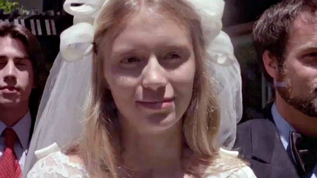 Festa di matrimonio: porno vintage, orgia e sesso di gruppo