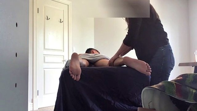 Married Italian RMT gives in to monster cock on first date