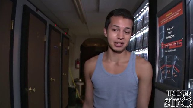 Fooled str8 gloryhole sucked off by gay till cum in mouth