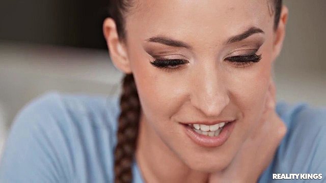 Amirah Adara Handjobs Jesus Reyes Big Cock Cumshot