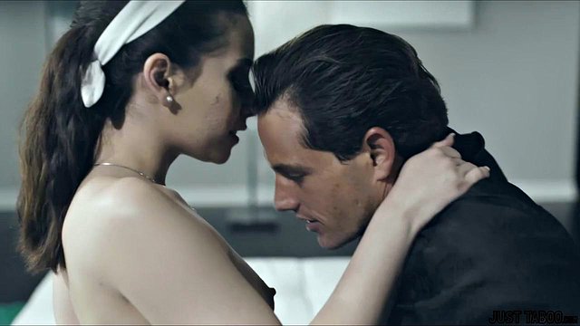 Είσαι πλέον ο προσωπικός μου σκλάβος! ft. Aria Lee από Just Taboo: Porn