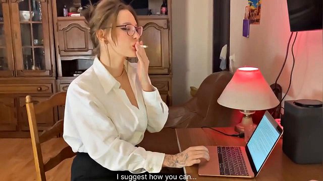 Lustvoller Lehrer nimmt Bestechungsgelder nur für Sex an (mit Subs)