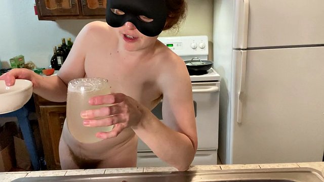 Ginger PearTart invents a new cock naked in the kitchen episode 45