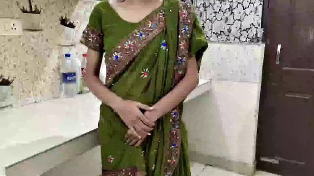 Indian Hot Stepmom has hot sex with her stepson in the kitchen! Father Doesn't Know Clear Audio Indian Desi Stepmom Dirty
