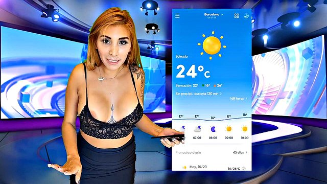 Bambi Doe, Jaksa Tasya, Lolly Mai, Momma Bombshell and Summer Steph Struggle with Wardrobe