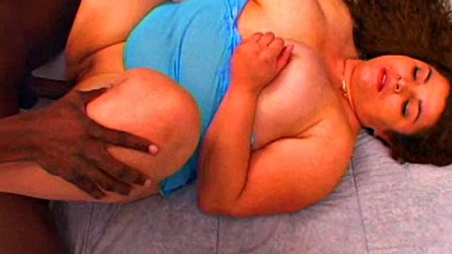 bbw: pompino, cowgirl e porno missionario