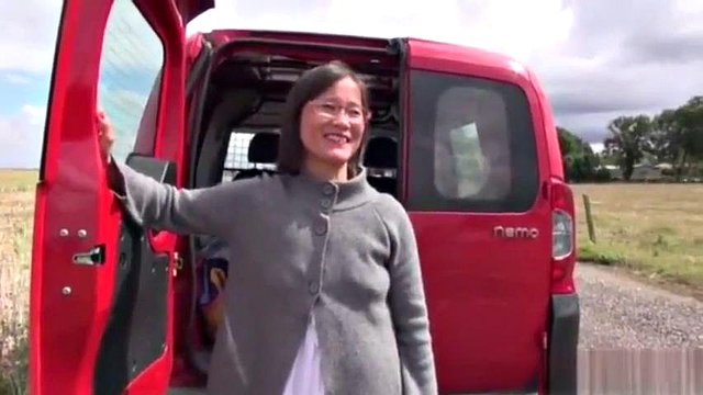 Japanese anal milf fucked black cock in the car