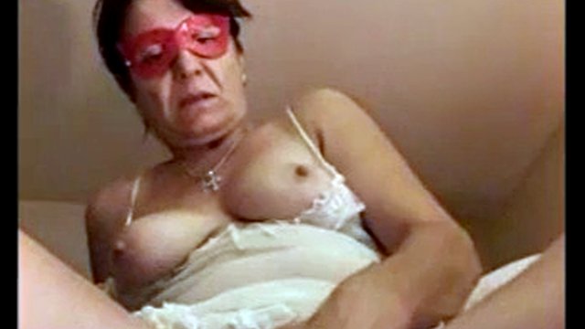 2 Kinky Grannies