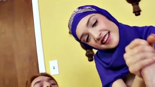 Jericha Jem: Hijab Arab Handjob