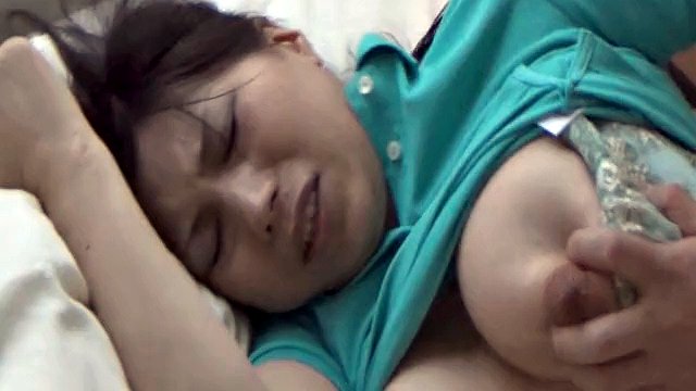 M548G02 Erótica e doce ajuda tia
