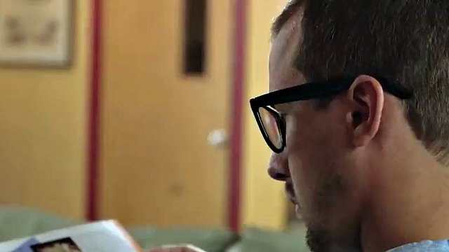 Trai o marido com um cara que ela acabou de conhecer