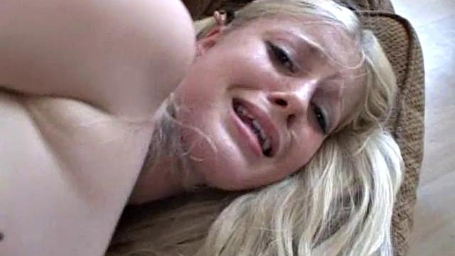 Ausgenutzt Babysitter Charlotte Stokely aus